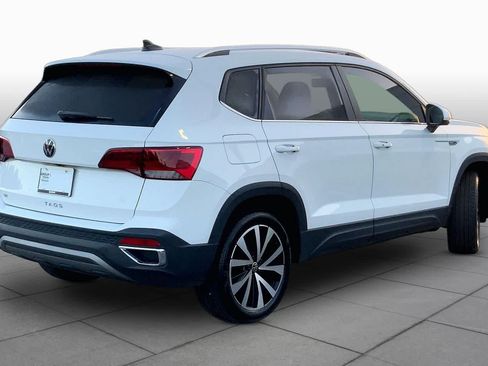 Used 2022 Volkswagen Taos SE FWD image 13