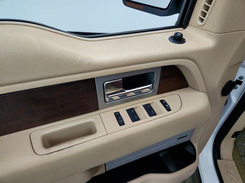 Used 2014 Ford F150 King Ranch w/ King Ranch Luxury Package image 21