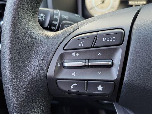 Certified 2023 Hyundai Kona SE image 7