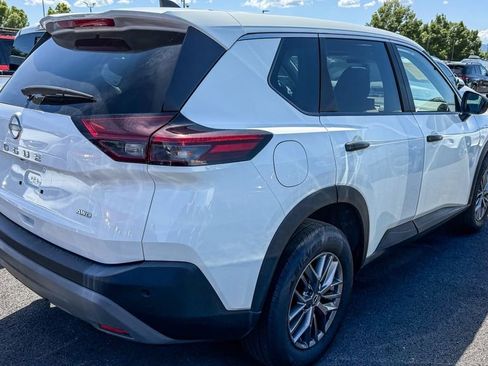 Used 2023 Nissan Rogue S AWD/4WD image 8