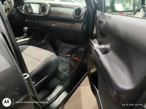 Used 2023 Toyota Tacoma TRD Off-Road w/ Technology Package AWD/4WD image 8