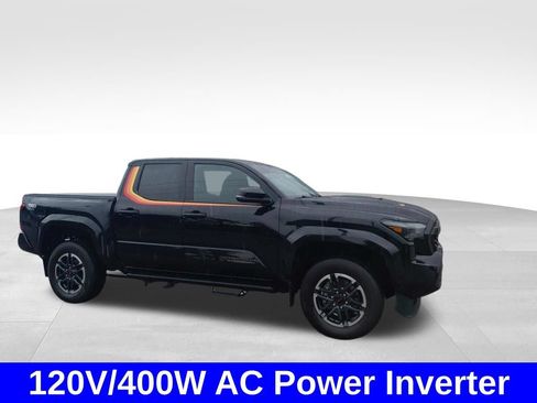 Used 2025 Toyota Tacoma TRD Sport w/ TRD Sport Upgrade Package AWD/4WD image 9