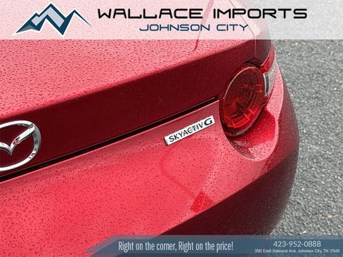 Used 2021 MAZDA MX-5 Miata Grand Touring image 11