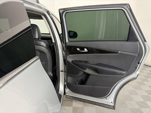 Used 2019 Kia Sorento EX AWD/4WD image 26
