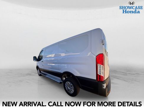 Used 2025 Ford Transit 250 Low Roof w/ Exterior Upgrade Package RWD image 4