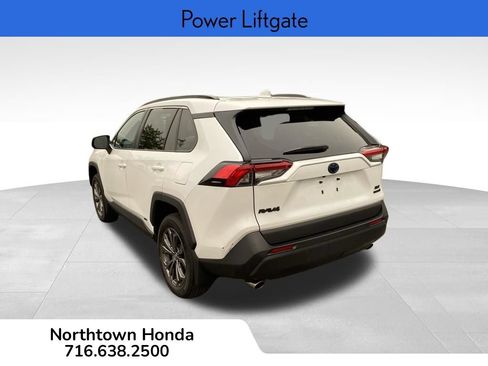 Used 2023 Toyota RAV4 XLE Premium AWD/4WD image 7