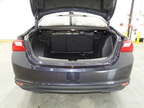 Used 2023 Chevrolet Malibu LT FWD image 12