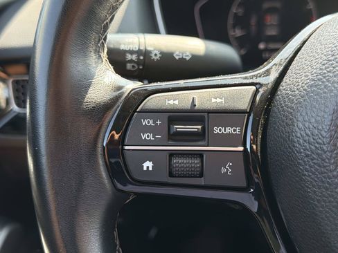 Used 2024 Honda Civic EX-L image 19