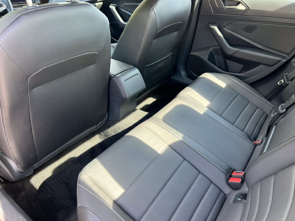 Used 2023 Volkswagen Jetta SE FWD image 30