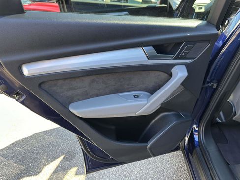 Used 2019 Audi SQ5 Premium image 19