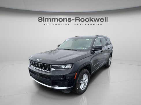 Used 2023 Jeep Grand Cherokee L Laredo image 1