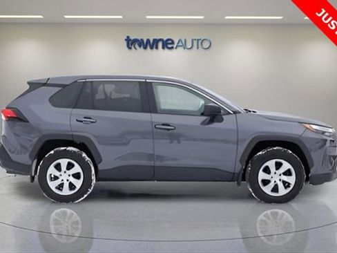 Used 2023 Toyota RAV4 LE image 7
