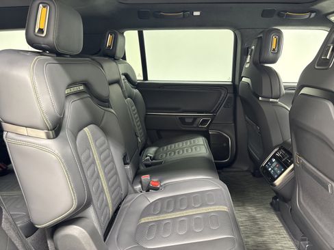 Used 2024 Rivian R1S Adventure AWD/4WD image 23