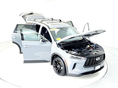 Used 2025 INFINITI QX60 Luxe w/ Black Edition image 21