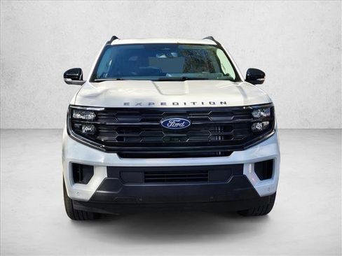 New 2025 Ford Expedition Active image 6