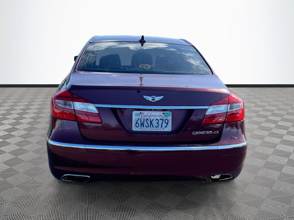 Used 2012 Hyundai Genesis 4.6 RWD image 6