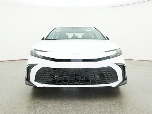 New 2026 Toyota Camry SE image 31