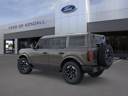 New 2026 Ford Bronco Outer Banks AWD/4WD image 4