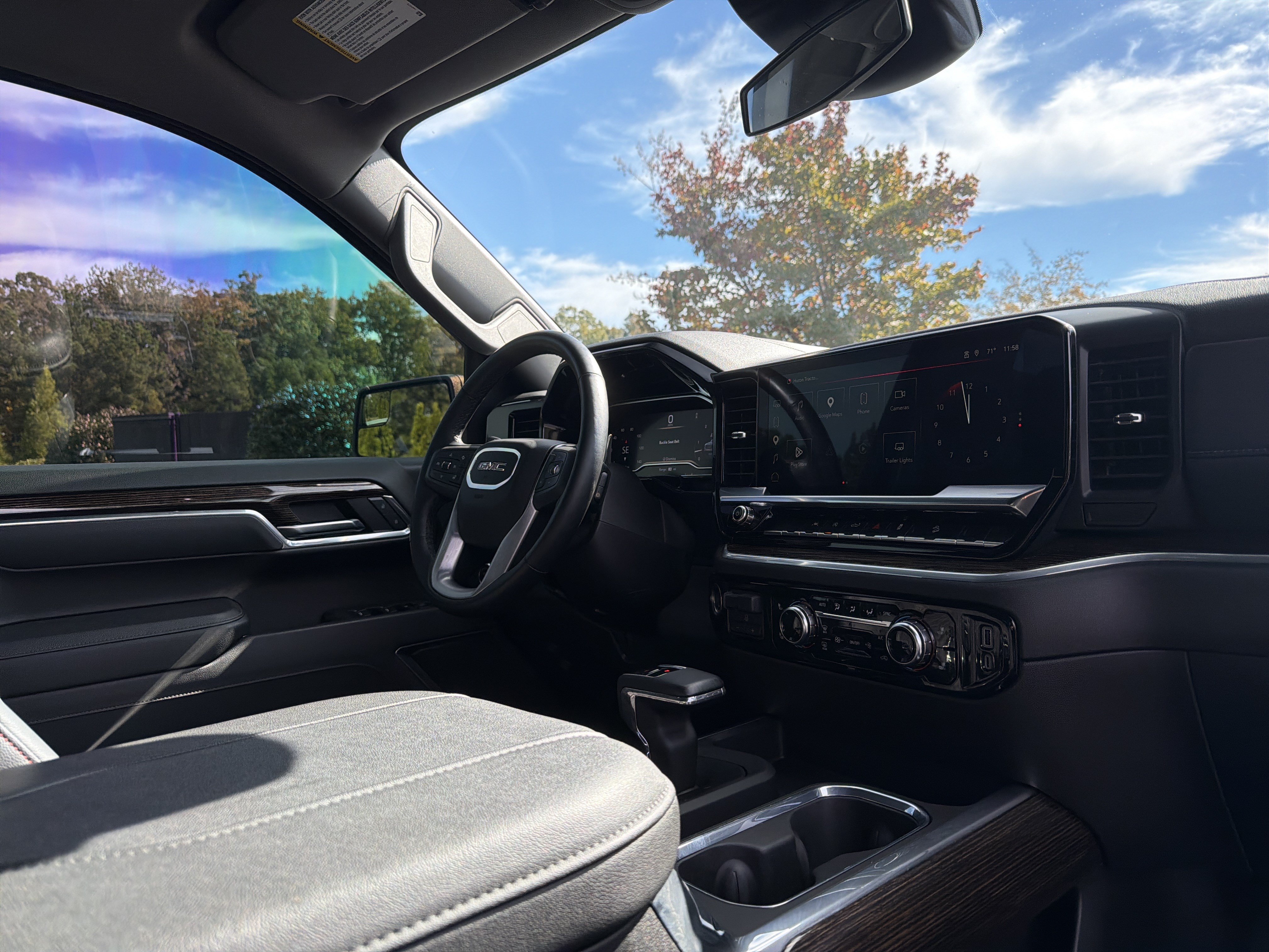 Used 2025 GMC Sierra 1500 Elevation AWD/4WD image 6