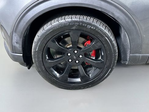 Used 2020 Ford Explorer ST w/ ST Street Pack image 8