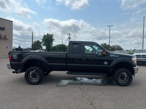Used 2012 Ford F250 XLT w/ Heavy Service Suspension Pkg AWD/4WD image 6