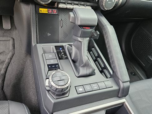 New 2026 Toyota 4Runner TRD Off-Road Premium AWD/4WD image 20
