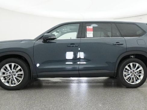 New 2026 Toyota Grand Highlander Platinum image 19