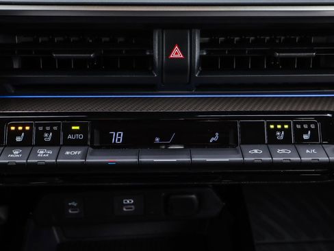 Used 2024 Toyota Prius Limited w/ Limited Premium Package image 14