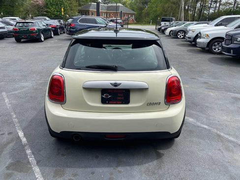 Used 2015 MINI Cooper 2-Door Hardtop image 7