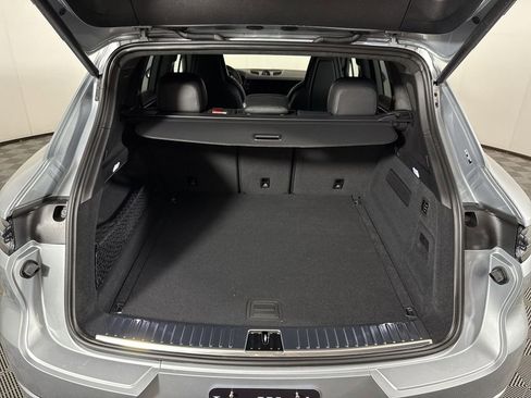 New 2025 Porsche Cayenne GTS image 20