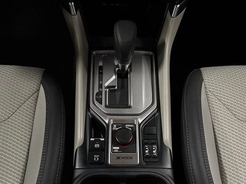 Used 2023 Subaru Forester Premium image 31