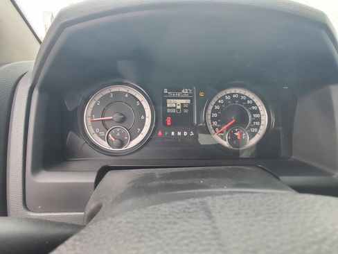 Used 2018 RAM 1500 Express w/ Express Value Package image 17