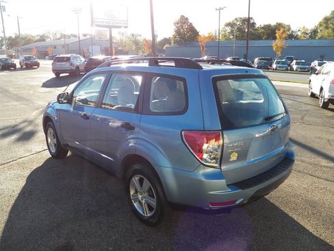 Used 2011 Subaru Forester 2.5X w/ Alloy Wheel Value Pkg image 5