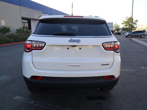 Used 2018 Jeep Compass Latitude image 19