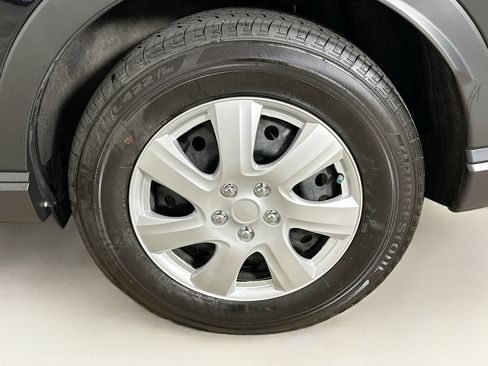 Used 2025 Honda CR-V LX image 11