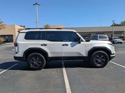 Used 2024 Lexus GX 550 550 Overtrail+ image 4