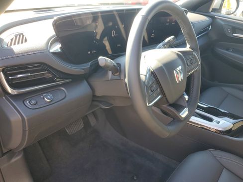 New 2025 Buick Envista Avenir image 15