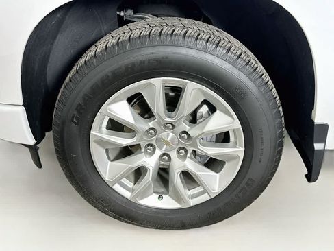 Used 2023 Chevrolet Silverado 1500 Custom RWD image 8
