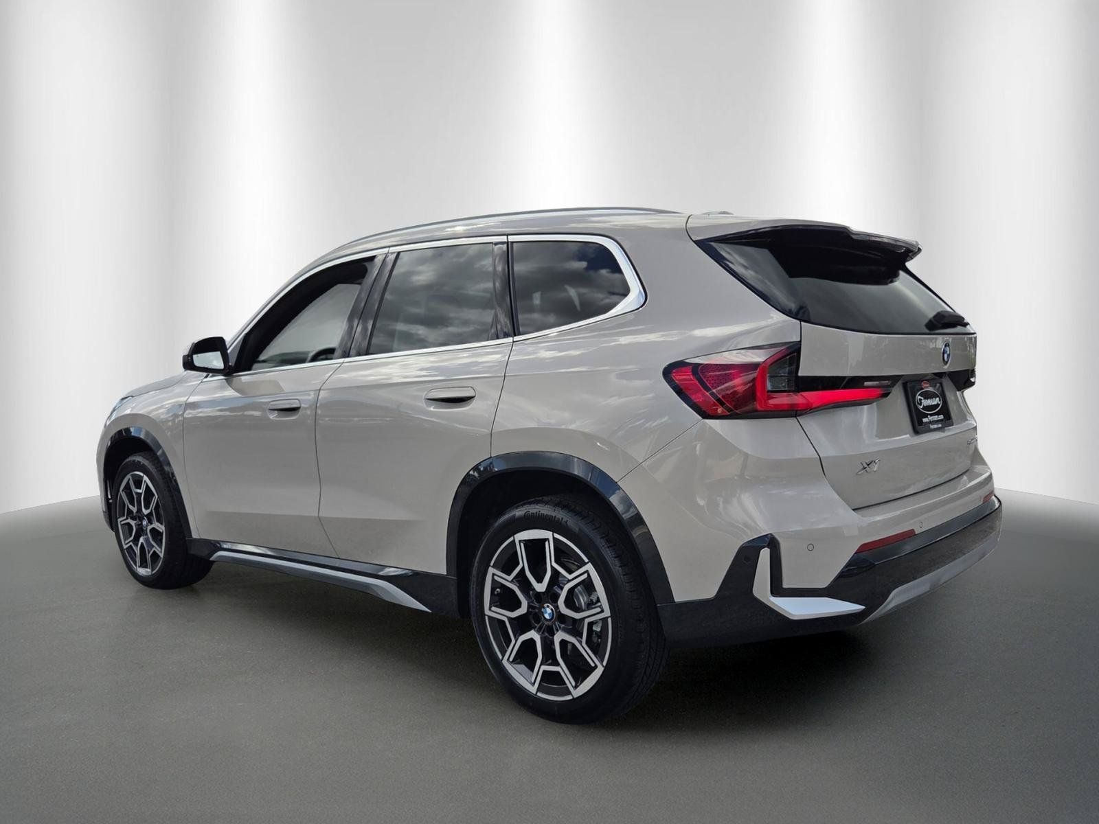 New 2027 BMW X1 xDrive28i AWD/4WD image 5