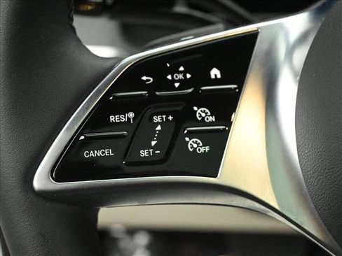 Certified 2026 Mercedes-Benz GLC 300 4MATIC image 11
