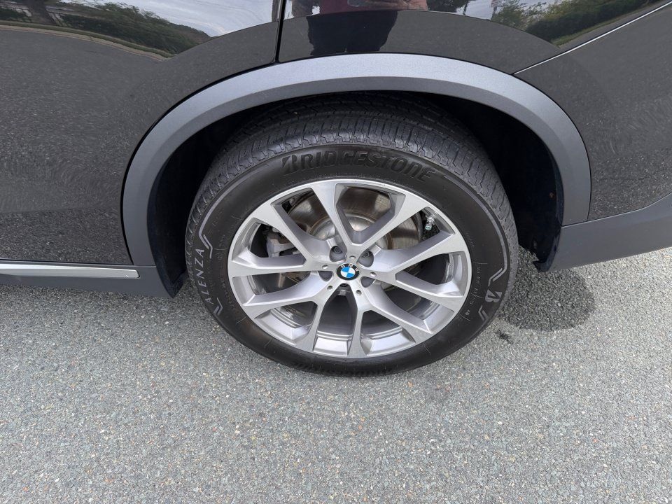 Used 2019 BMW X5 xDrive40i w/ Premium Package 2 AWD/4WD image 22