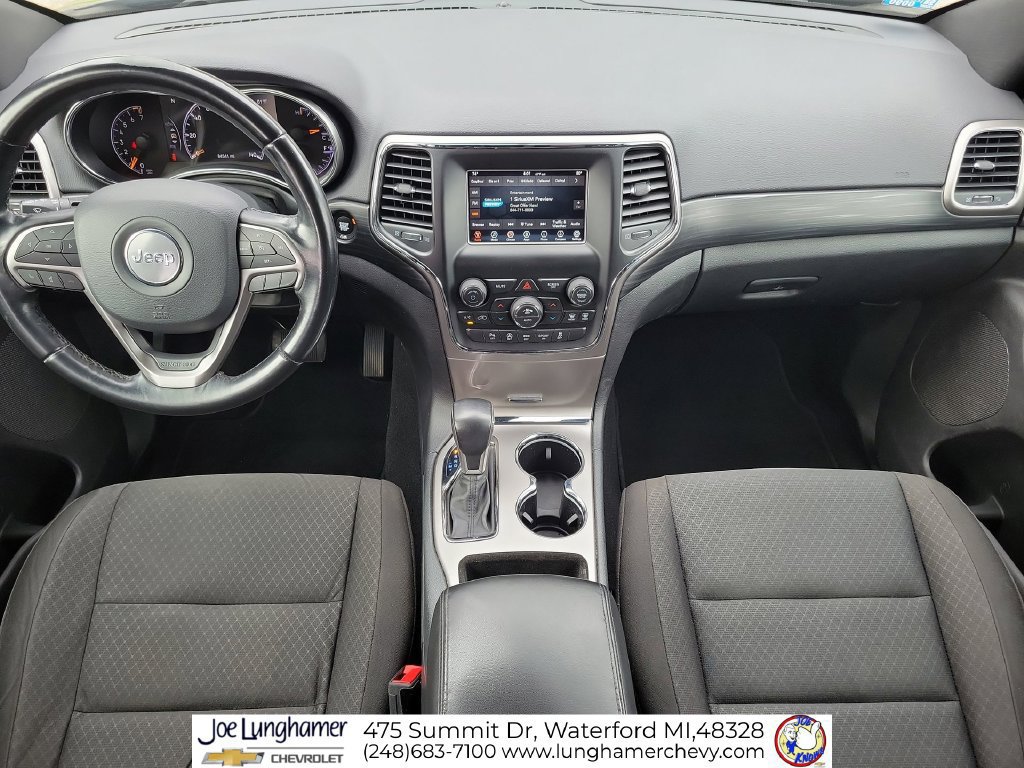 Used 2020 Jeep Grand Cherokee Laredo AWD/4WD image 21
