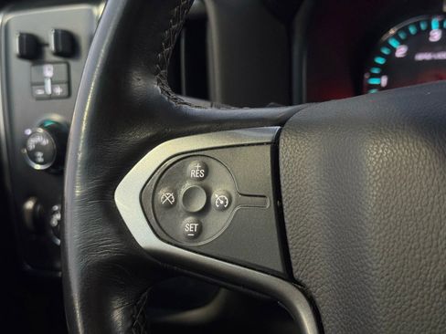 Used 2018 Chevrolet Silverado 1500 LT w/ Midnight Edition image 30