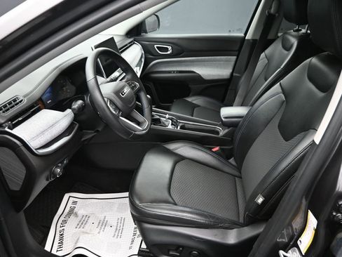 Used 2022 Jeep Compass Latitude w/ Convenience Group image 11