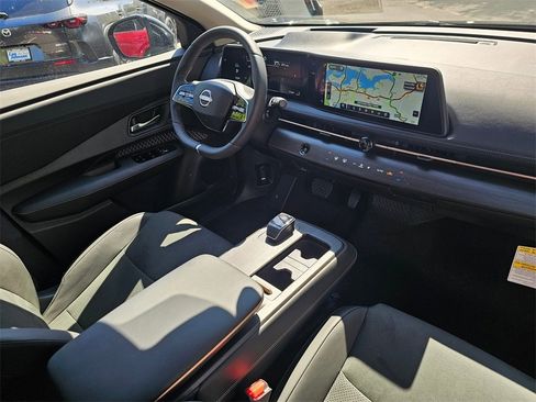 New 2025 Nissan Ariya AWD image 28