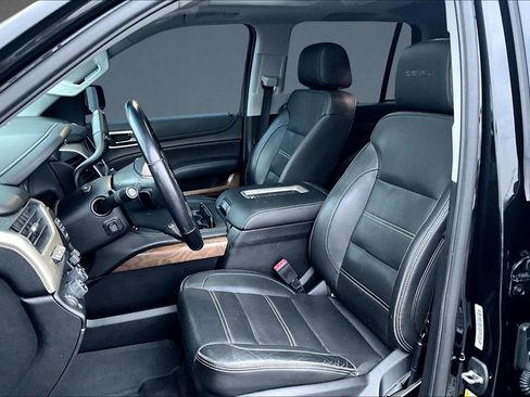 Used 2019 GMC Yukon Denali w/ Denali Ultimate Package image 22