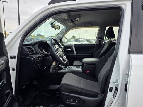 Used 2019 Toyota 4Runner SR5 image 11