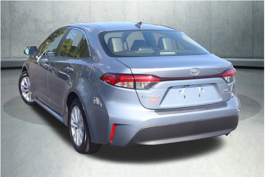 Used 2026 Toyota Corolla XLE FWD image 30