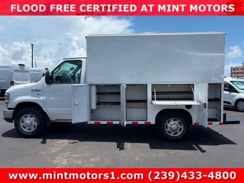 Used 2015 Ford E-350 and Econoline 350 Super Duty w/ Power Windows & Locks Group RWD image 13