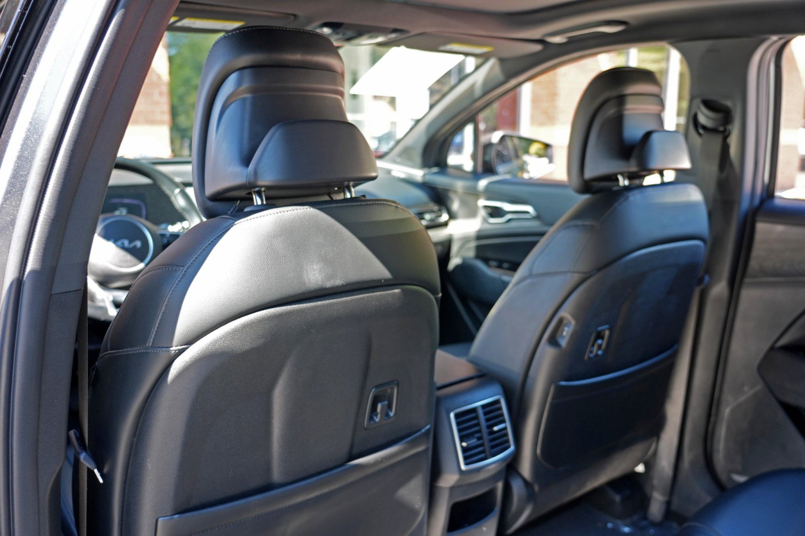 Used 2023 Kia Sportage X-Line w/ X-Line Premium Package AWD/4WD image 34